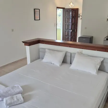 O Kipos Aparthotel 3*