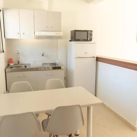 O Kipos Aparthotel Corinto