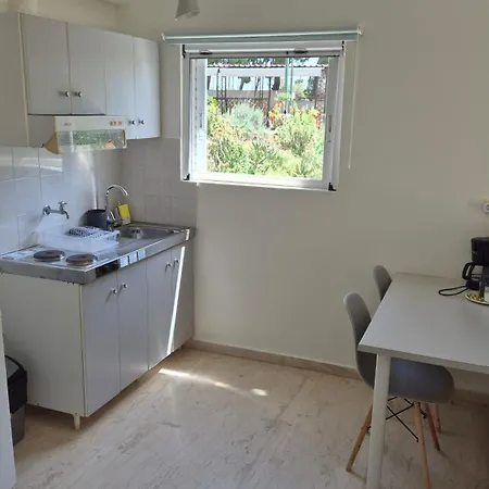O Kipos Aparthotel 3*